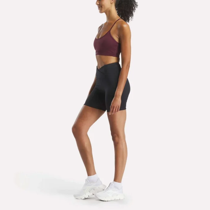 Core Strappy Bra til kvinder – medium støtte Core Strappy Bra til kvinder – medium støtte
