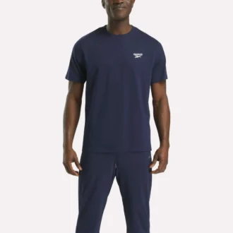 Herre-T-shirt med lille logo, rund hals og korte ærmer