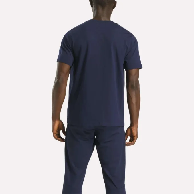 Herre-T-shirt med lille logo, rund hals og korte ærmer