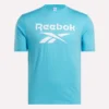 Herre-T-shirt med stort logo og rund hals Herre-T-shirt med stort logo og rund hals