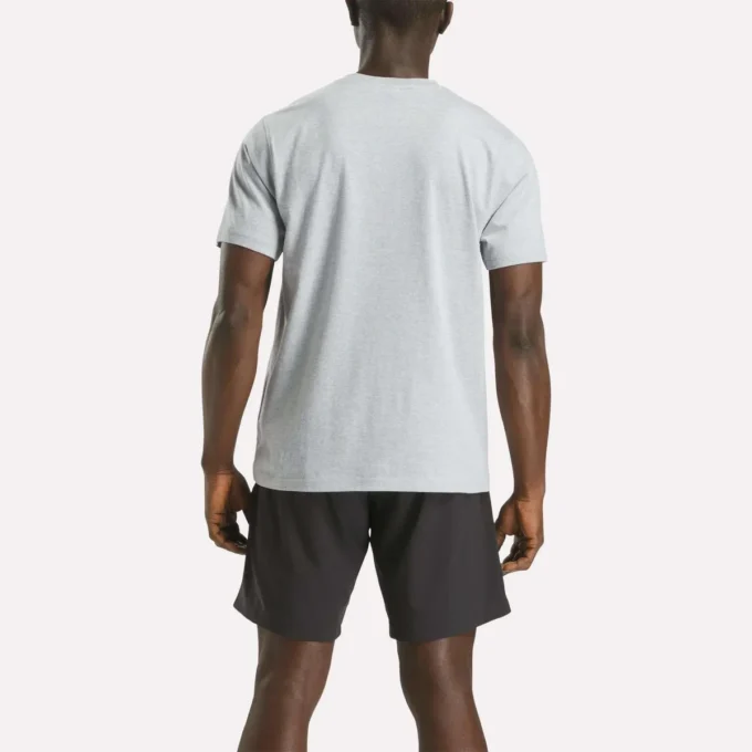 Herre-T-shirt med stort logo og rund hals Herre-T-shirt med stort logo og rund hals