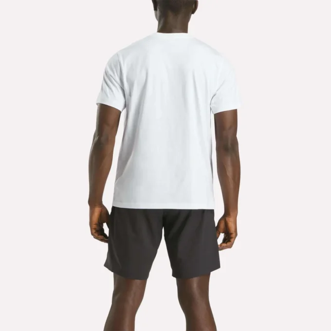 Herre-T-shirt med stort logo og rund hals Herre-T-shirt med stort logo og rund hals