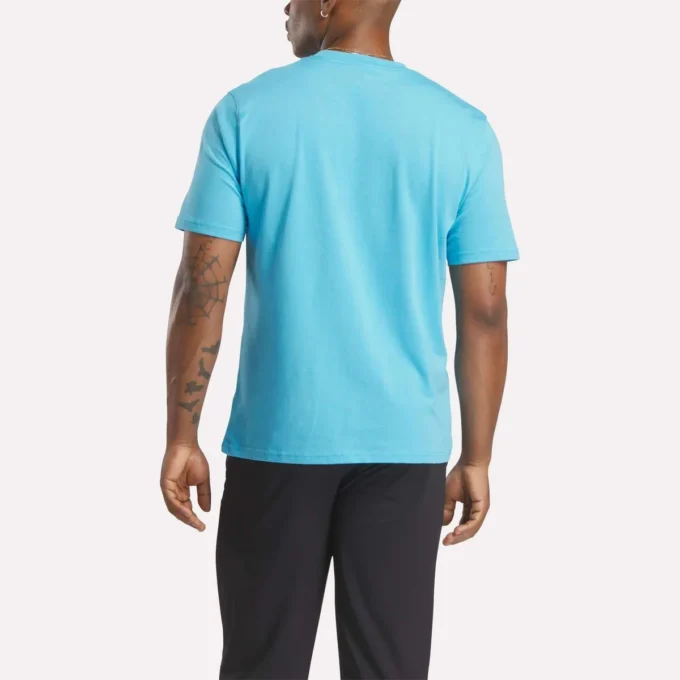 Herre-T-shirt med stort logo og rund hals Herre-T-shirt med stort logo og rund hals
