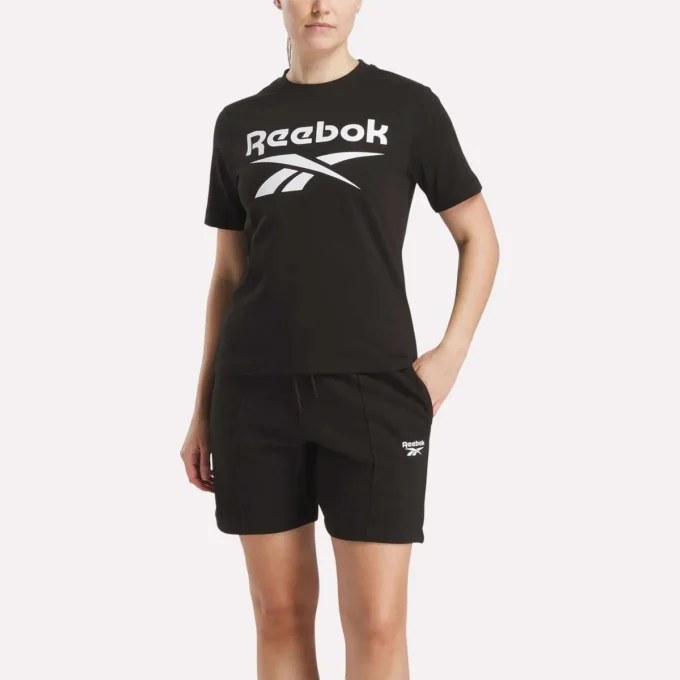 Kortærmet T-shirt med stort logo til kvinder Kortærmet T-shirt med stort logo til kvinder