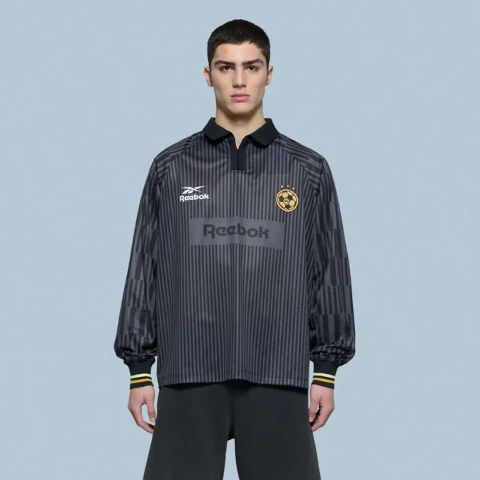 Langeærmet T-shirt til mænd fra Soccer LTD 22 Langeærmet T-shirt til mænd fra Soccer LTD 22