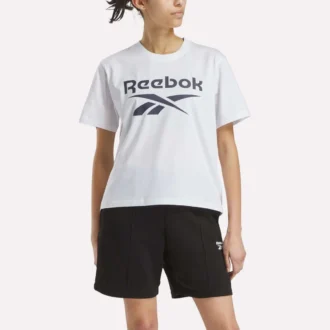 Oversized T-shirt med stort logo og korte ærmer til kvinder