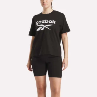 Oversized T-shirt med stort logo og korte ærmer til kvinder