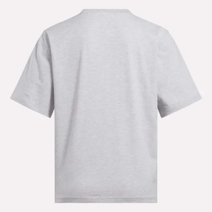 Oversized T-shirt med stort logo og korte ærmer til kvinder Oversized T-shirt med stort logo og korte ærmer til kvinder