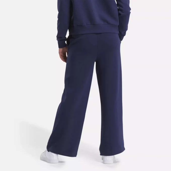 Reebok Identity Small Logo Fleece Wide Leg Pants til kvinder Reebok Identity Small Logo Fleece Wide Leg Pants til kvinder