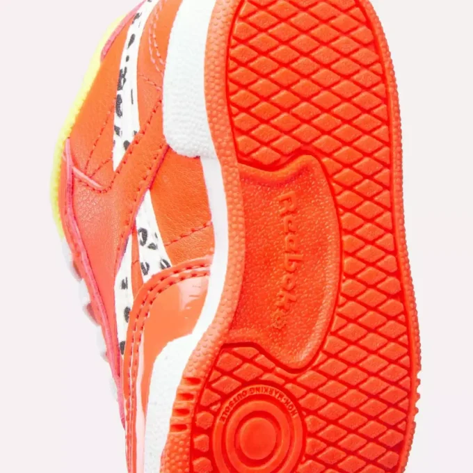 Reebok x Paw Patrol Club C Revenge sko – Baby & småbørn Reebok x Paw Patrol Club C Revenge sko – Baby & småbørn