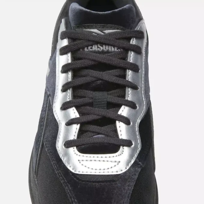 Reebok x PLEASURES Hammer Street-sko Reebok x PLEASURES Hammer Street-sko
